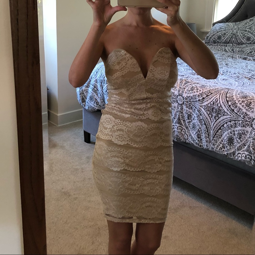 Windsor Strapless champagne sweetheart lacy dress